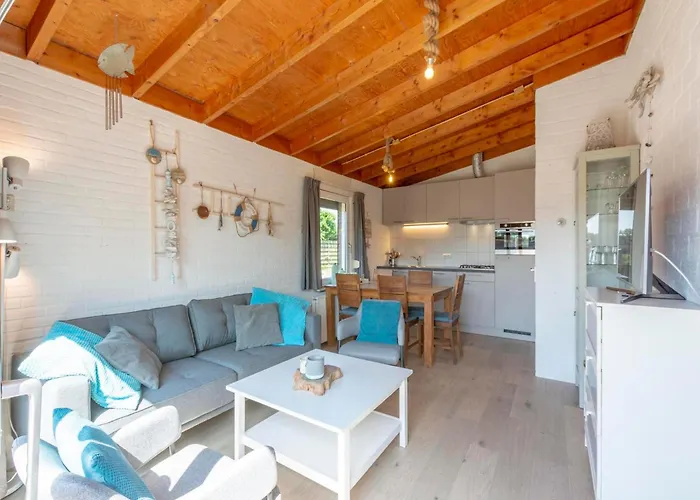 In Near Sandy * Callantsoog